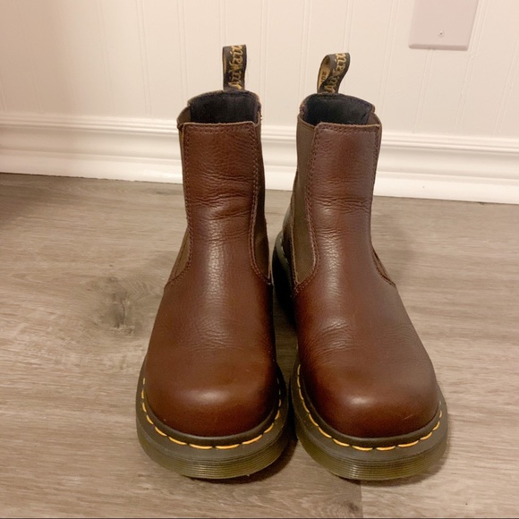 SOLD Dr. Martens Brown Chelsea Boots Size 7 - Picture 3 of 5